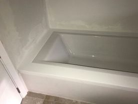 JIJ Solid Surface bañera en el baño